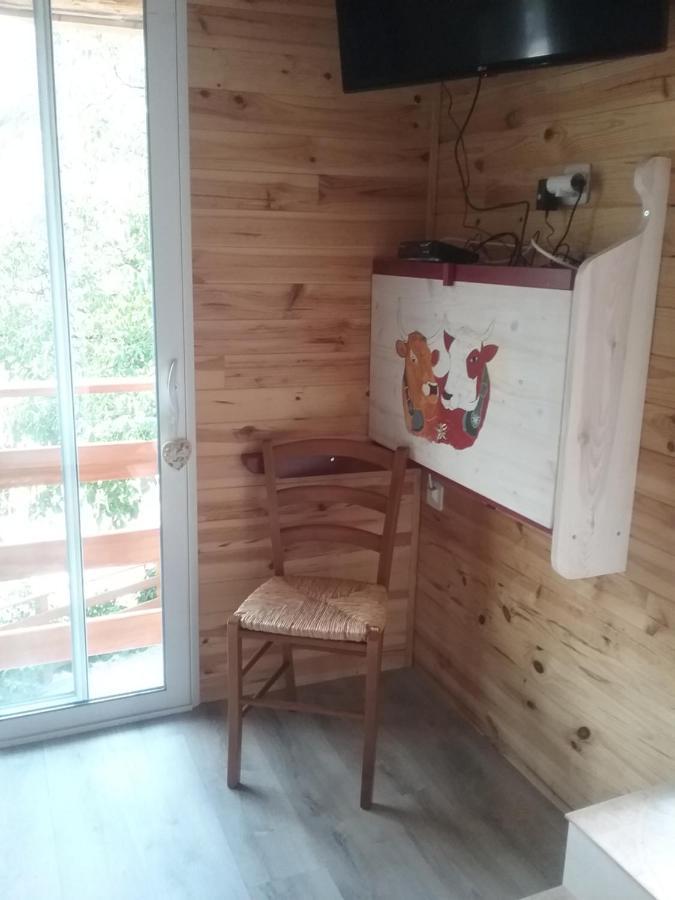 L'Arberc Acomodação com café da manhã Rigaud Exterior foto